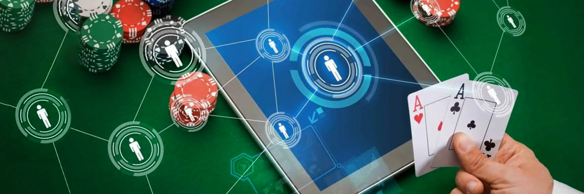 bd3333 ক্যাসিনো ভিজ্যুয়াল মন্টাজ—গেম টাইল, টেবিল স্টাইল এলিমেন্ট ও লাইভ ডিলার পরিবেশসহ